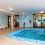 Hotel Boni Csaladi Wellness 3*